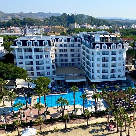 Fafa Premium Hotel & Spa-2